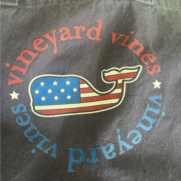 GUC- Vineyard Vines Navy Tote with Patriotic Whale Graphic - Picture 2 of 4